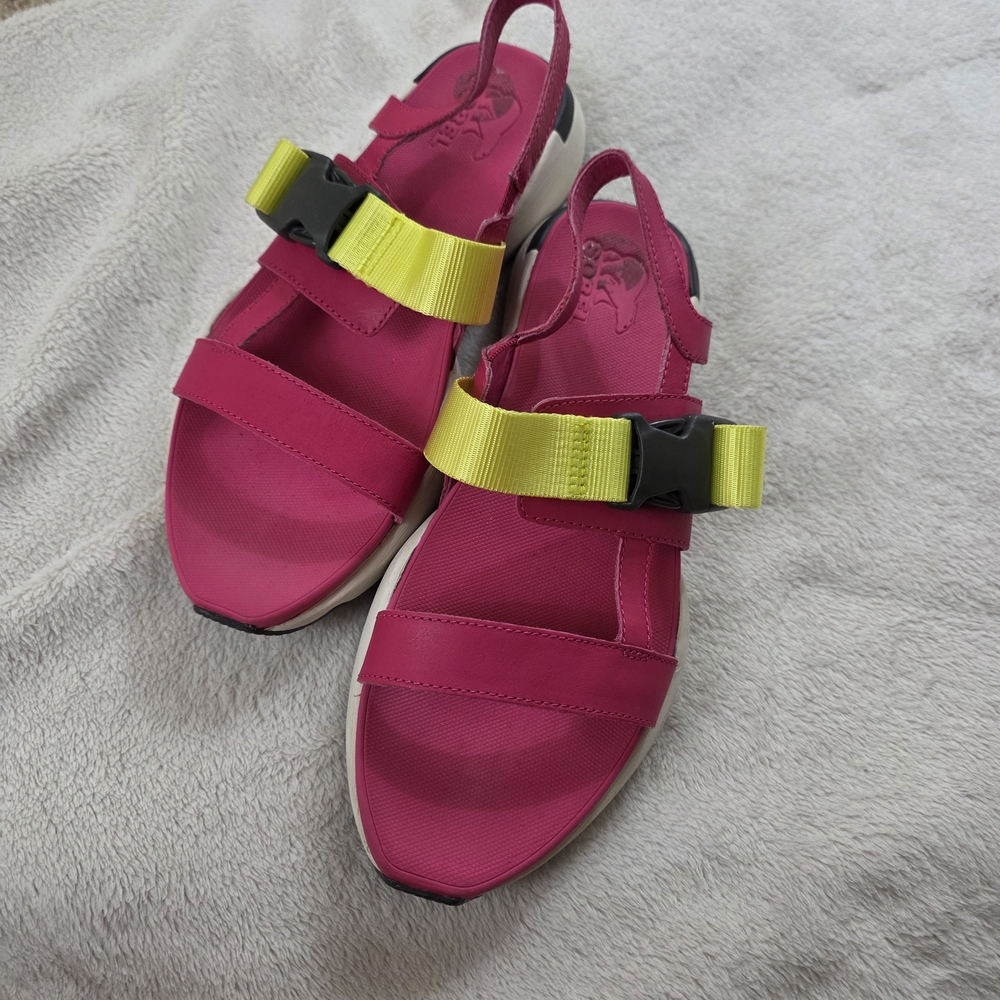 Sorel Women's Kinetic Impact Sling Sandals Cactus Pink / Jet Size